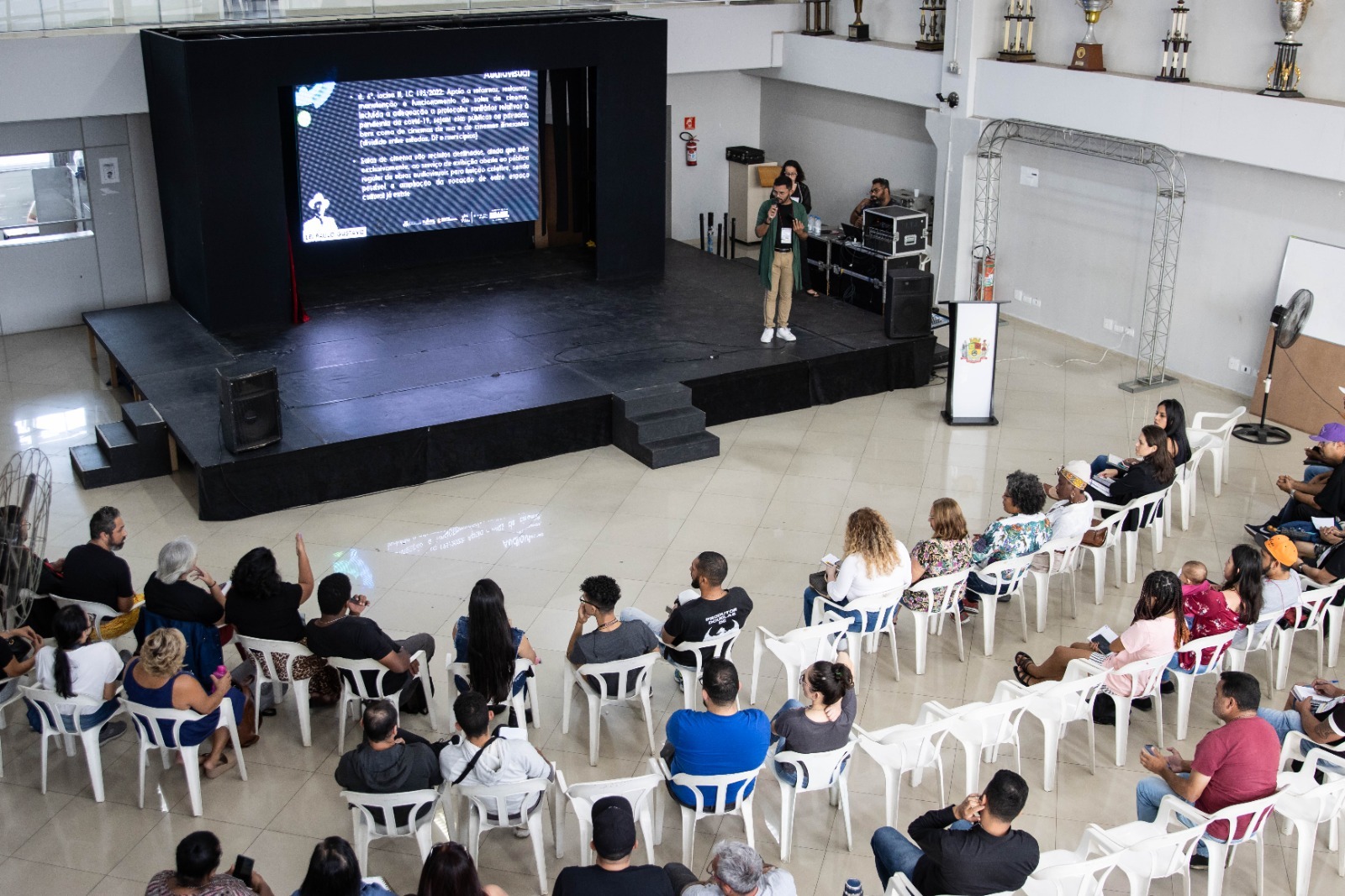 Cultura de Itaquá reabre mapeamento de artistas para atividades em 2024