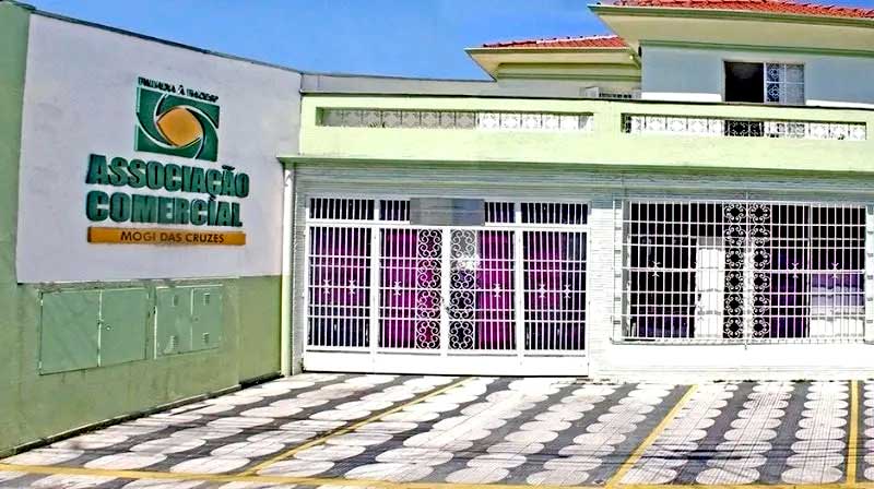 ACMC e Conselho Empresarial Feminino entregam kits de alimentação na Virada da Vacinação