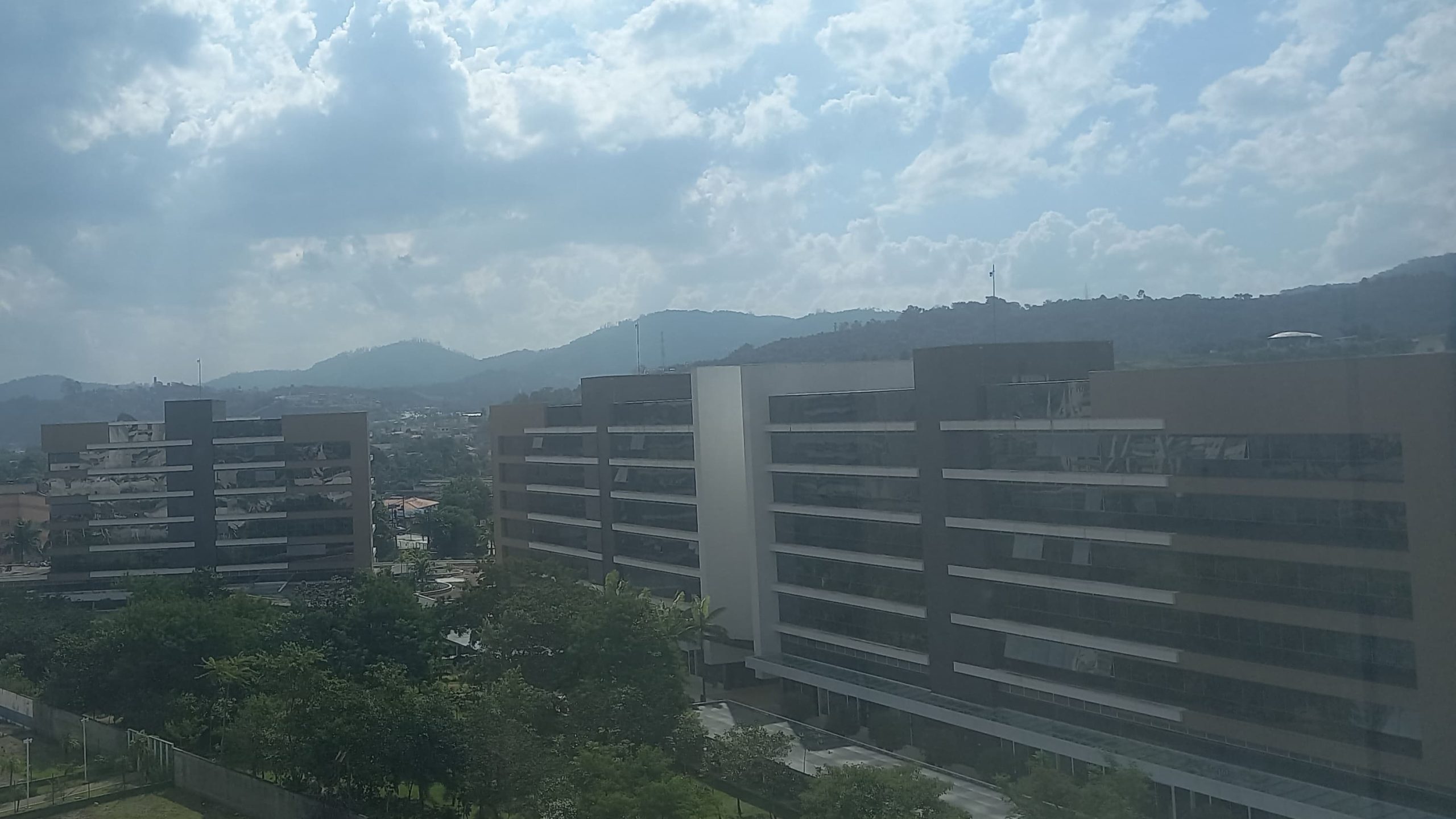 Mogi tem previsão de altas temperaturas e pancadas de chuva