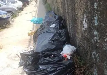 Lixo a céu aberto preocupa moradores de Mogi das Cruzes