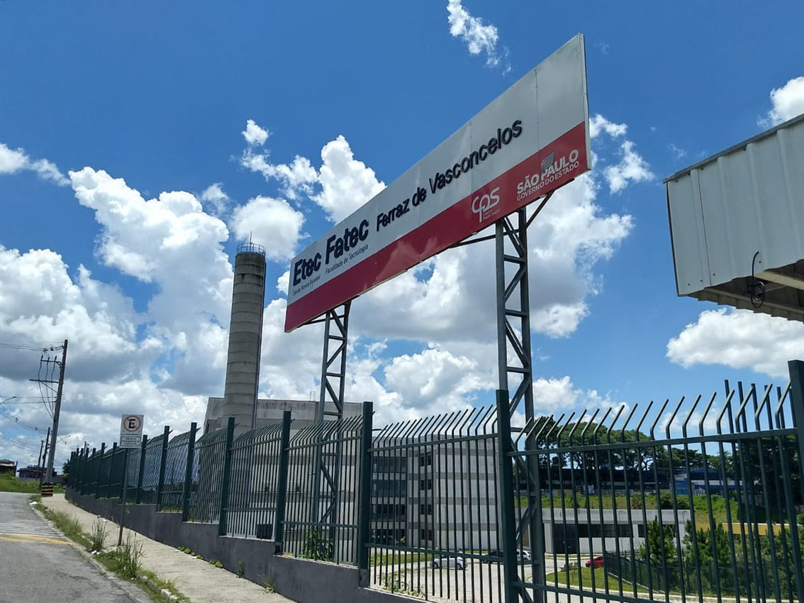 Fatec de Ferraz promove mostra de projetos e show de rock