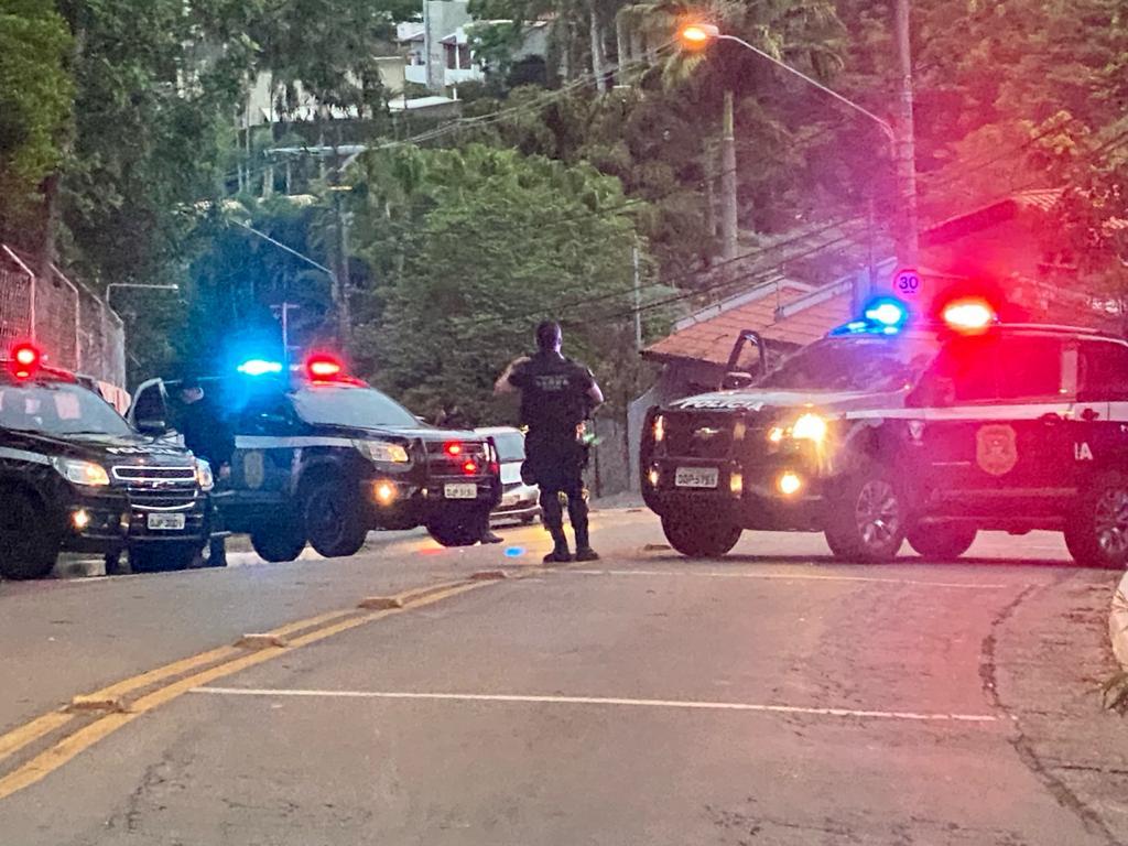 Polícia desmantela quadrilha especializada em sequestro e roubo de caminhoneiros, em Guarulhos