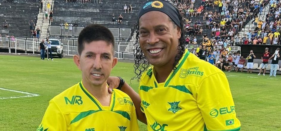 Rogerinho R9 jogará partida ao lado de Ronaldinho Gaúcho, em Portugal