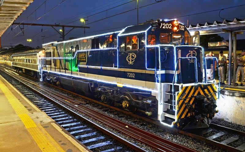 Rumo ao Natal: trem iluminado irá passar por cidades do Alto Tietê