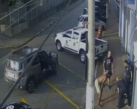 GCM de Ferraz de Vasconcelos salva criança engasgada
