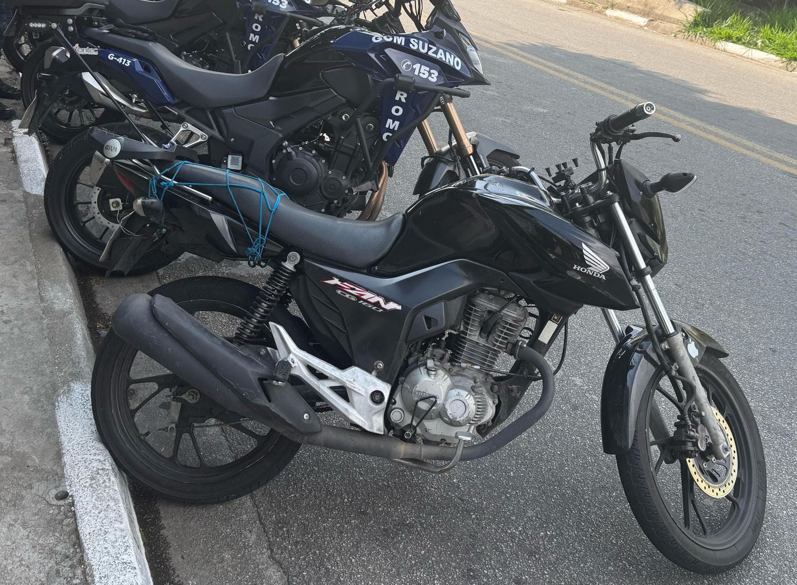 GCM apreende motocicleta com mais de R$ 22 mil em multas, em Suzano