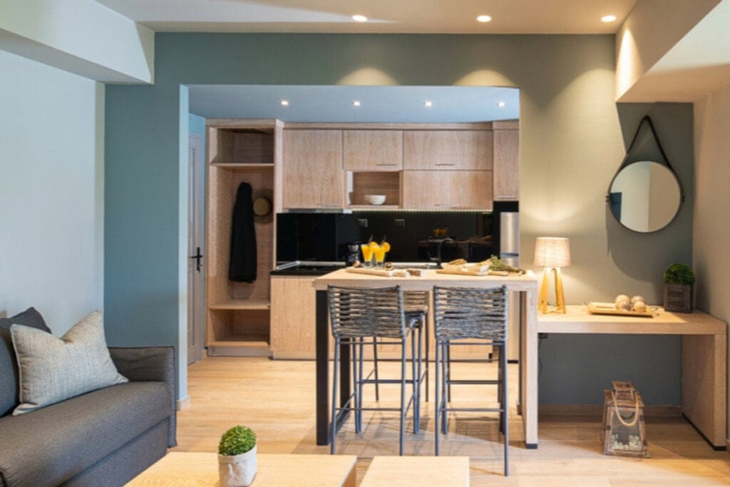 Apartamento pequeno com móveis planejados