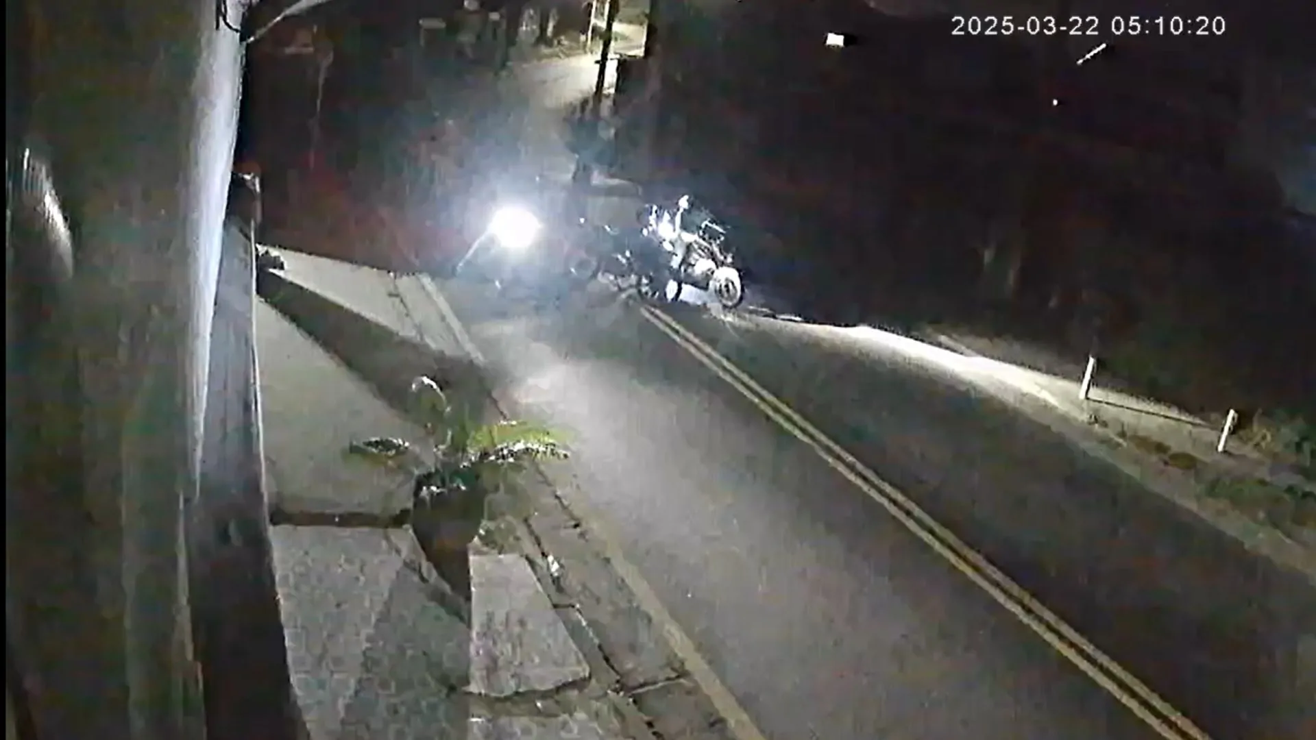 Setor de homicídios apreende menor acusado de matar policial em Itaquá; Dois seguem foragidos
