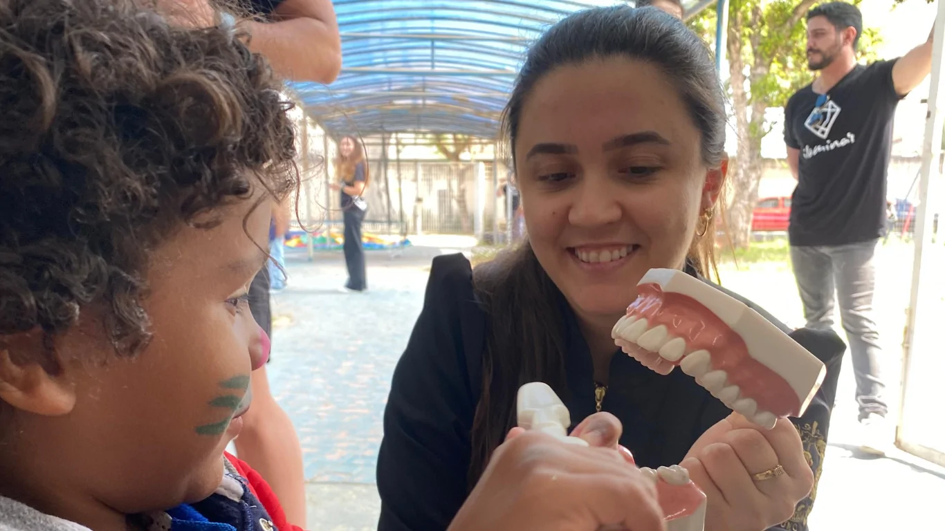 APCD realiza palestra de conscientização em Saúde Bucal para crianças