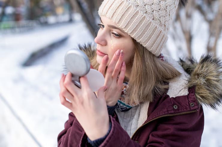 Dermatologista dá dicas para cuidar da pele com a queda de temperatura