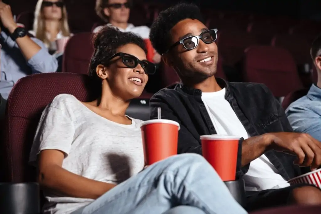 5 benefícios de ir ao cinema para a saúde mental