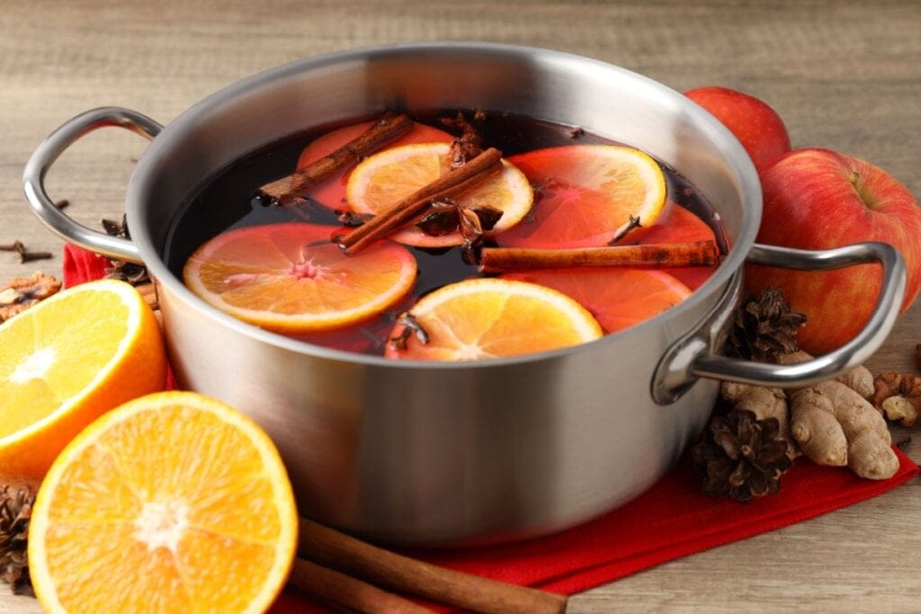 Aprenda a preparar o vinho quente perfeito para a sua festa junina
