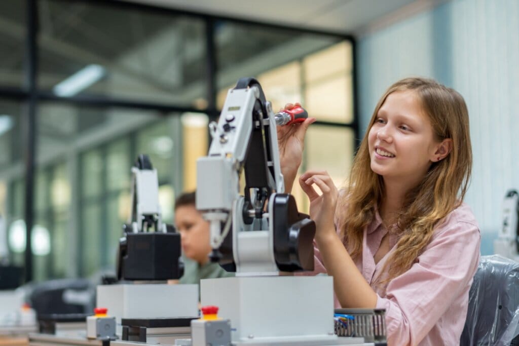 5 aprendizados valiosos que a robótica oferece aos jovens