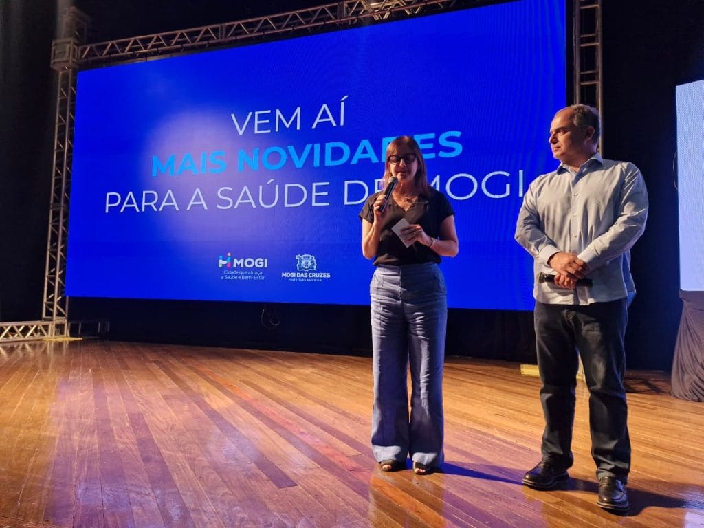 Mara e Téo durante evento da saúde | Fábio Pereira