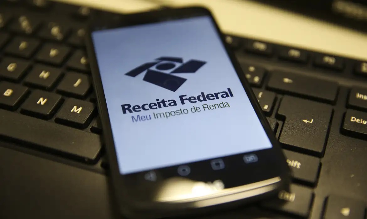 Receita libera consulta ao quinto lote de restituição do IR 2025; veja como acessar