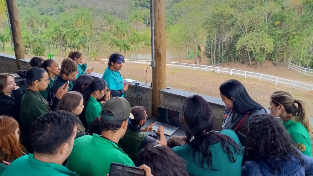 Ação permitiu aos alunos entenderem como funciona a rotina dos animais | Divulgação