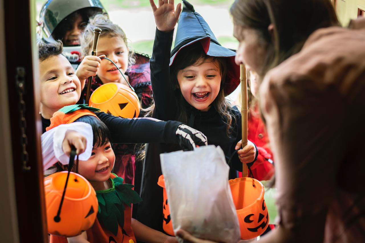 Shopping de Mogi terá Halloween com monstros e brincadeira tradicional de caça aos doces