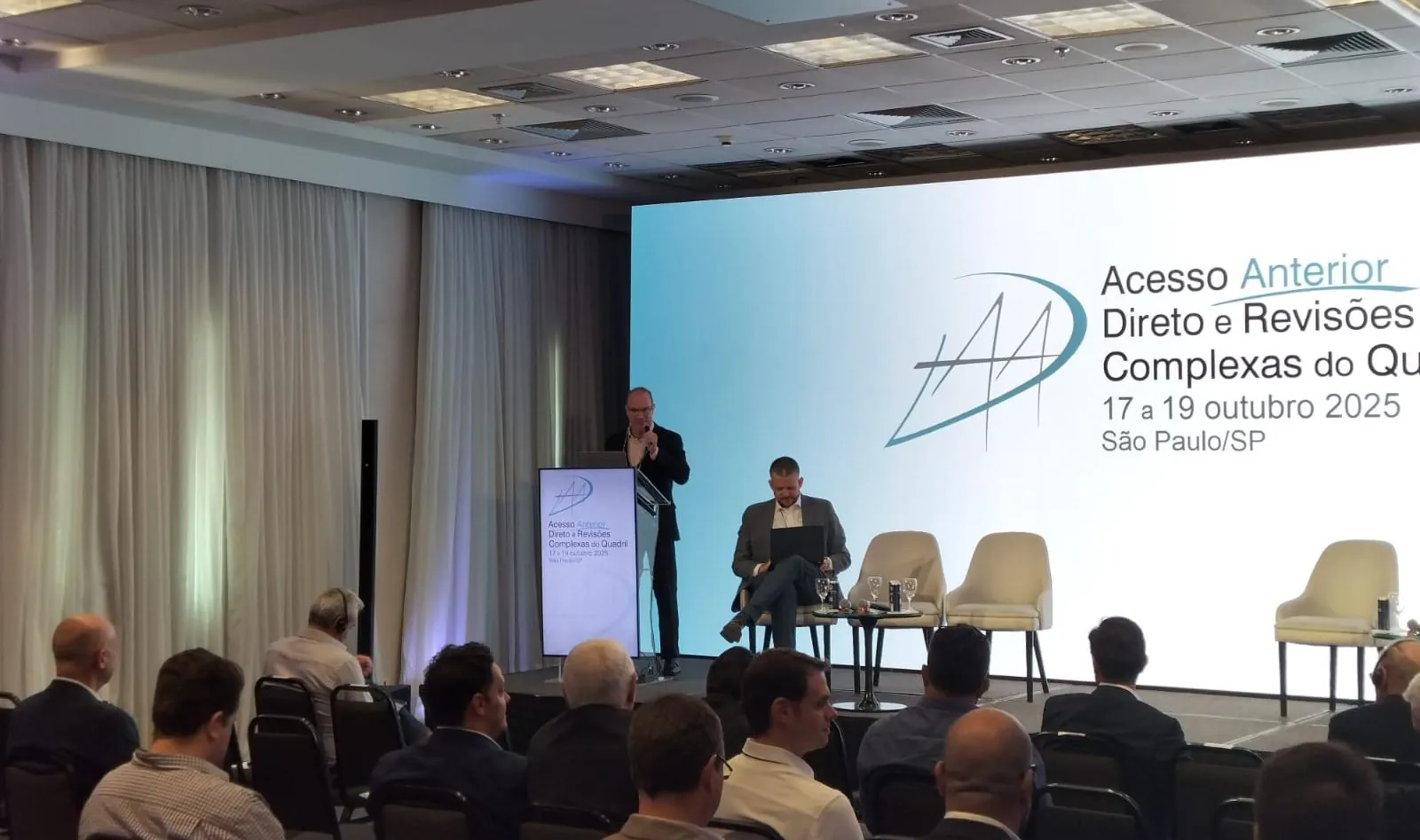 Ortopedista do Imot é convidado para ministrar curso no Brasil e na Itália sobre técnica de cirurgia de prótese de quadril