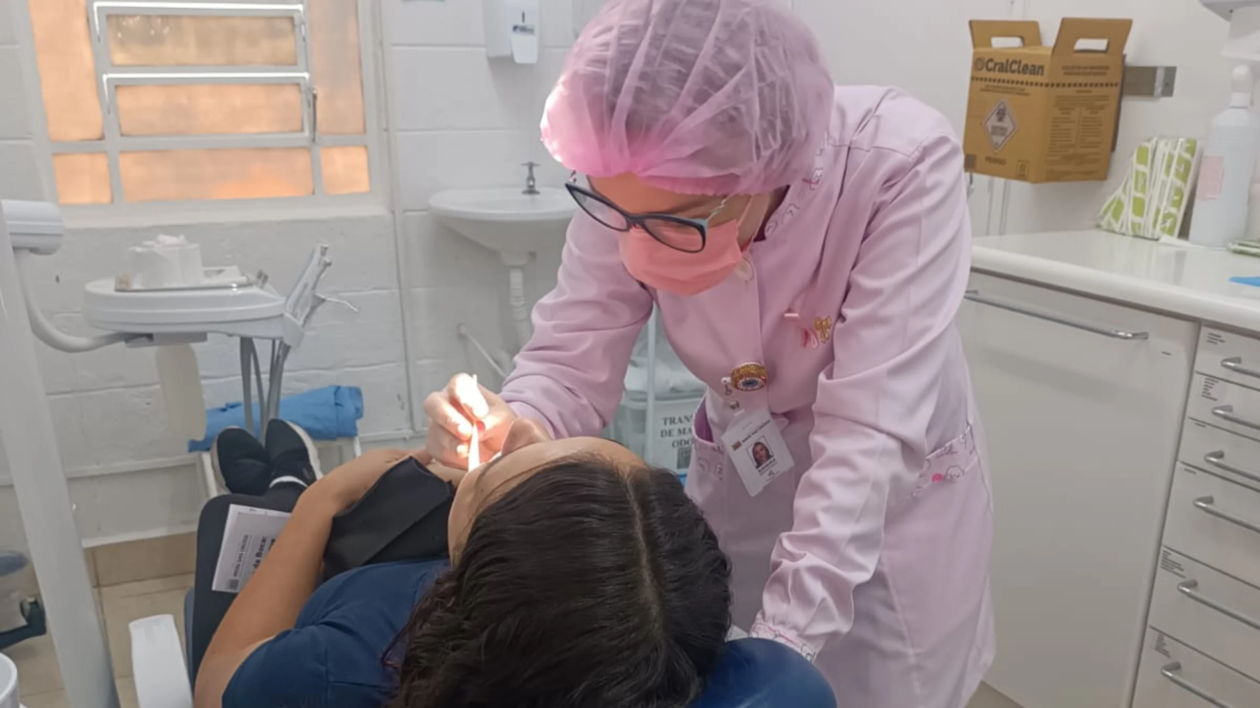 Mogi das Cruzes zera fila para 1° atendimento odontológico na rede municipal