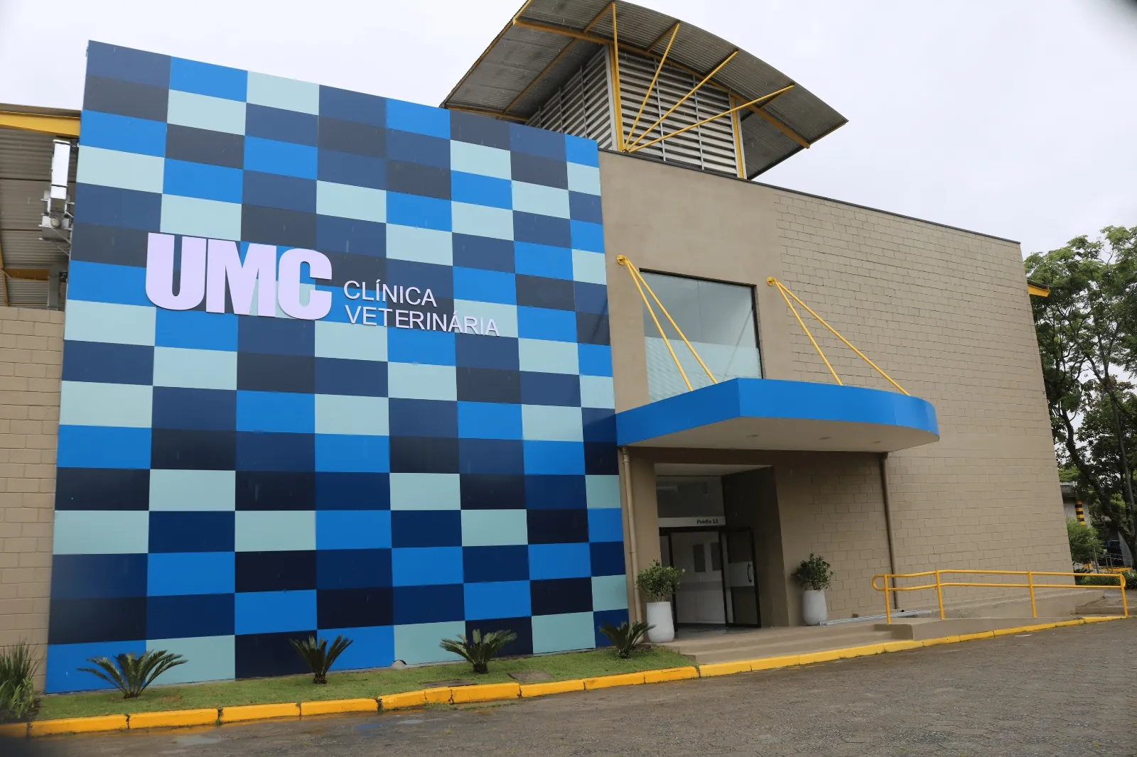 UMC realiza ação sobre cuidados veterinários durante o FestCão 2025
