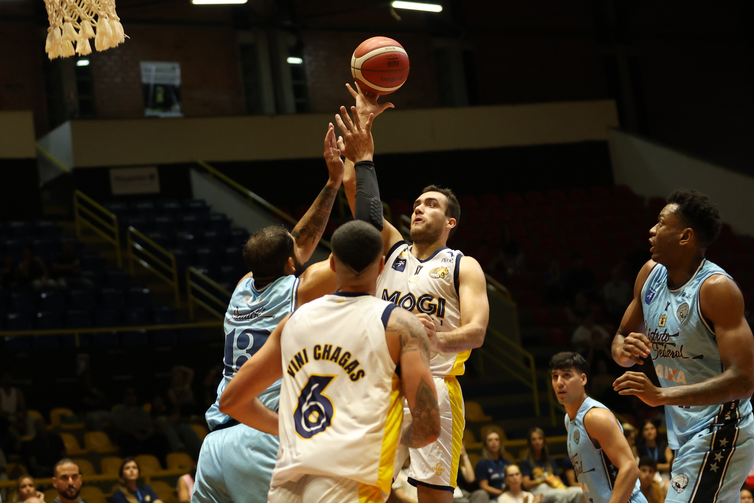 Mogi Basquete perde para o Brasília no Hugão pelo NBB