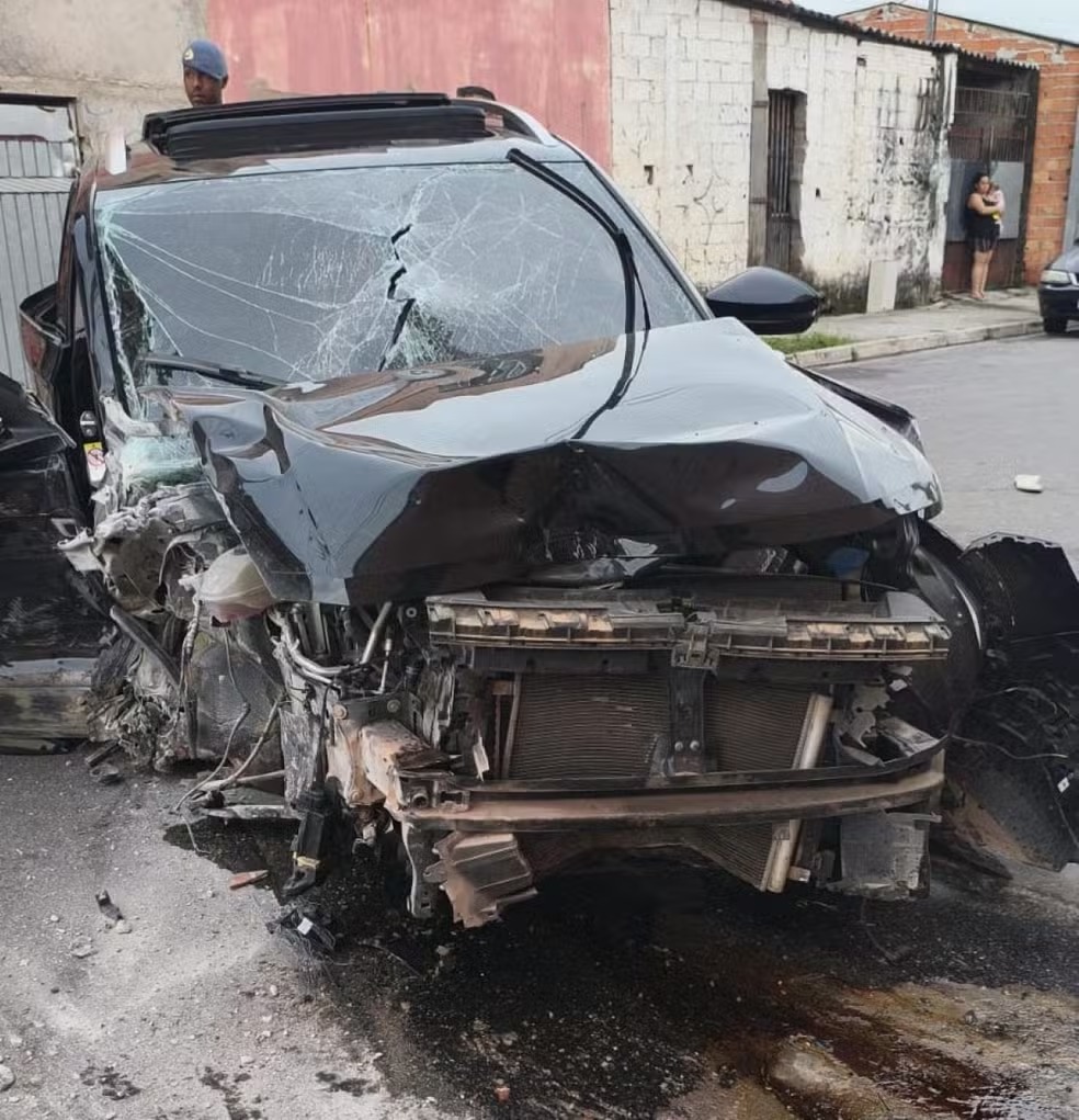 Suspeito de roubar moto em Suzano morre em acidente após perseguição