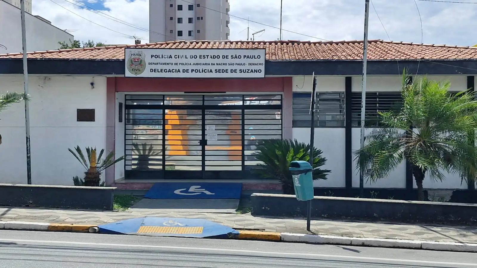 Homem morre baleado, em Suzano, e polícia investiga o caso