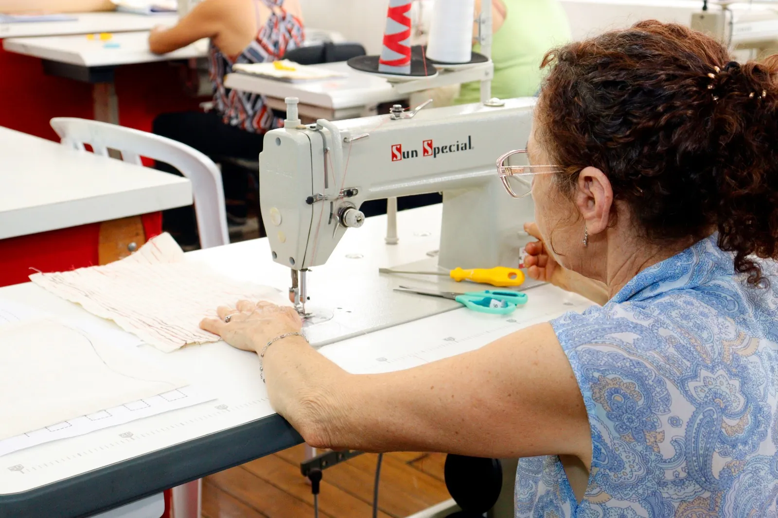 Suzano abre 14 vagas para curso gratuito de overloque