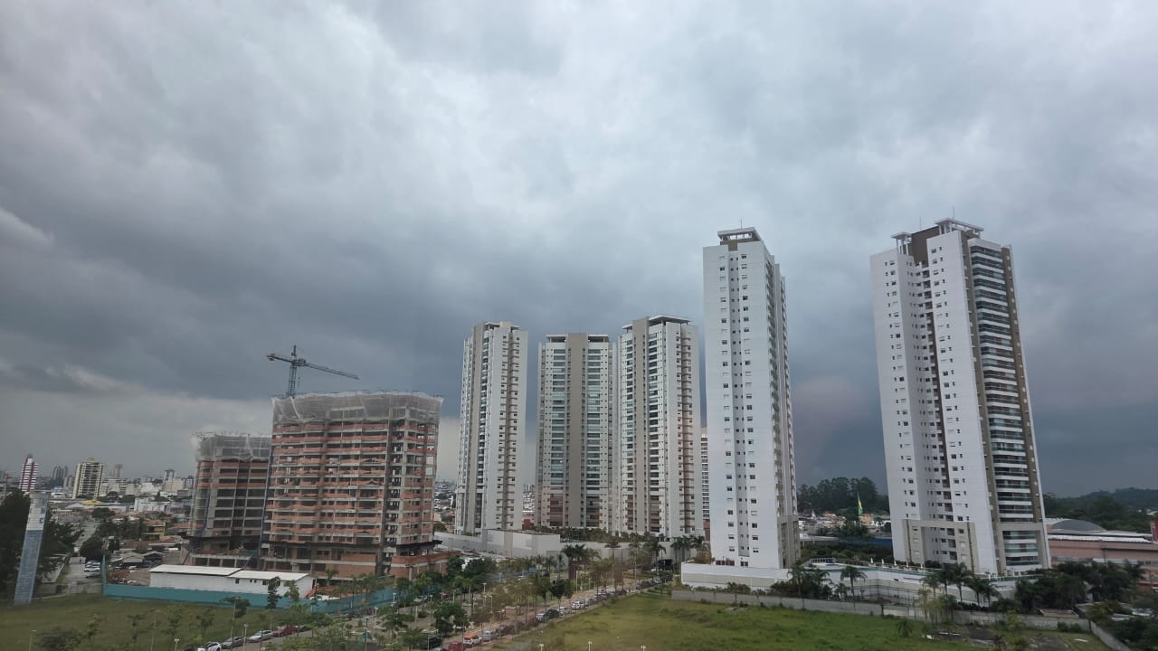 Com frente fria, previsão aponta semana com chuva e céu nublado em Mogi das Cruzes