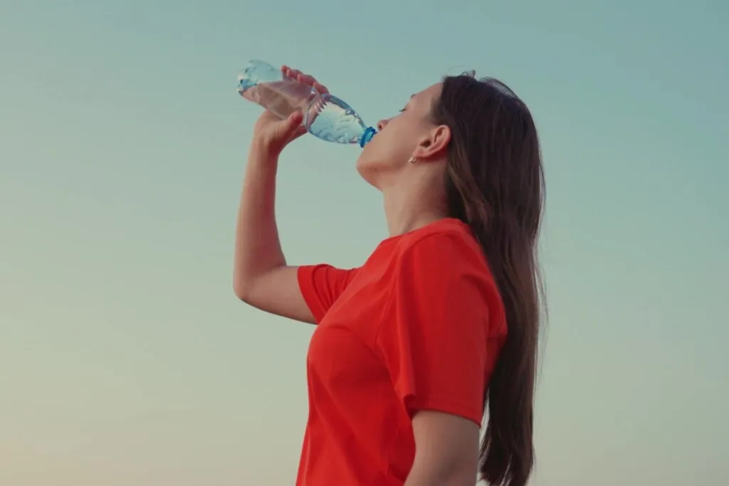 Saúde no verão: 9 mitos e verdades para ficar atento e aproveitar o calor com segurança