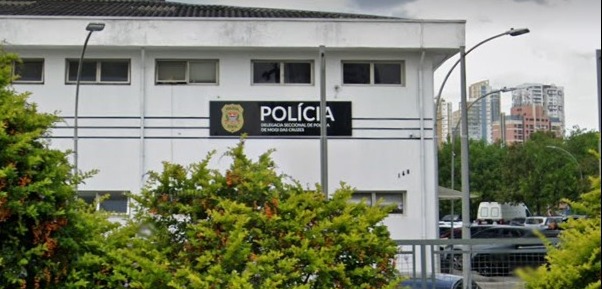 Viatura furtada dentro de delegacia em Mogi é encontrada em Bertioga