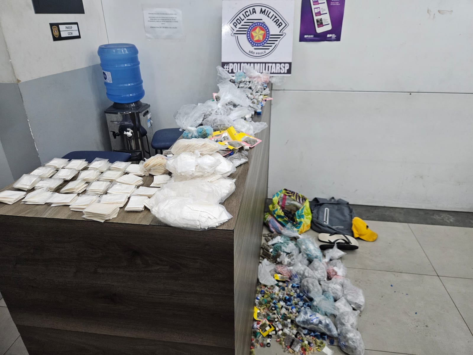 PM apreende quase 10 kg de drogas e prende dois por tráfico em Mogi das Cruzes