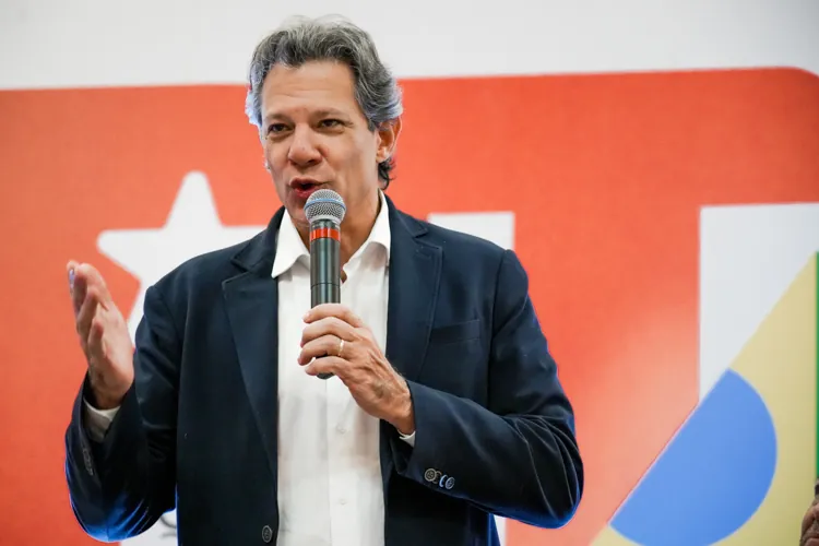 Fernando Haddad anuncia pré-candidatura ao governo de São Paulo pelo PT