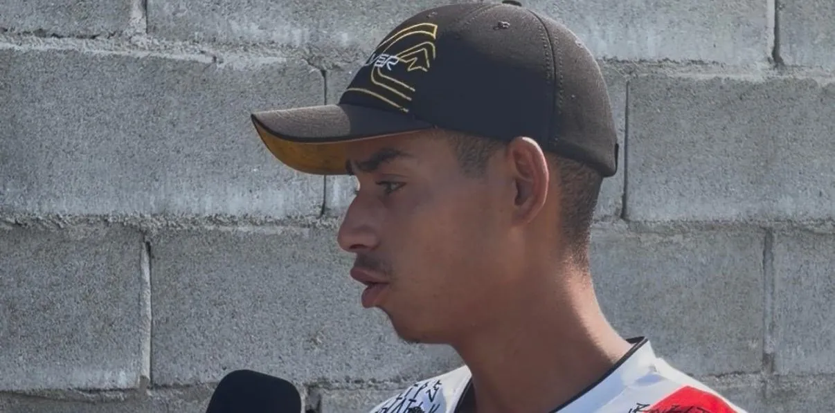 Entregador que teve bike arremessada em córrego fala sobre 'medo de voltar à rotina'