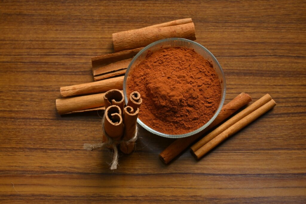 Confira simpatia poderosa com canela para ter mais coragem na vida