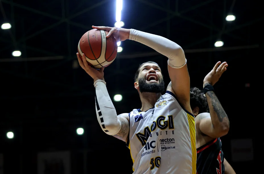 Mogi Basquete encara Paulistano em confronto direto antes dos playoffs do NBB CAIXA 