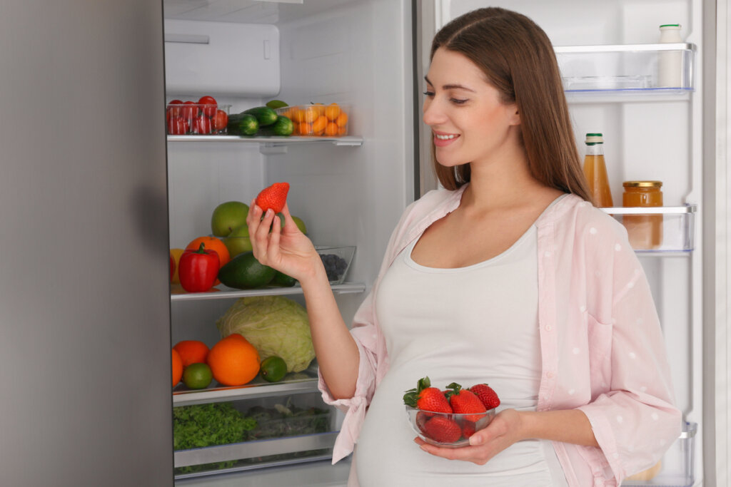 Alimentação na gravidez: veja o que comer e o que evitar
