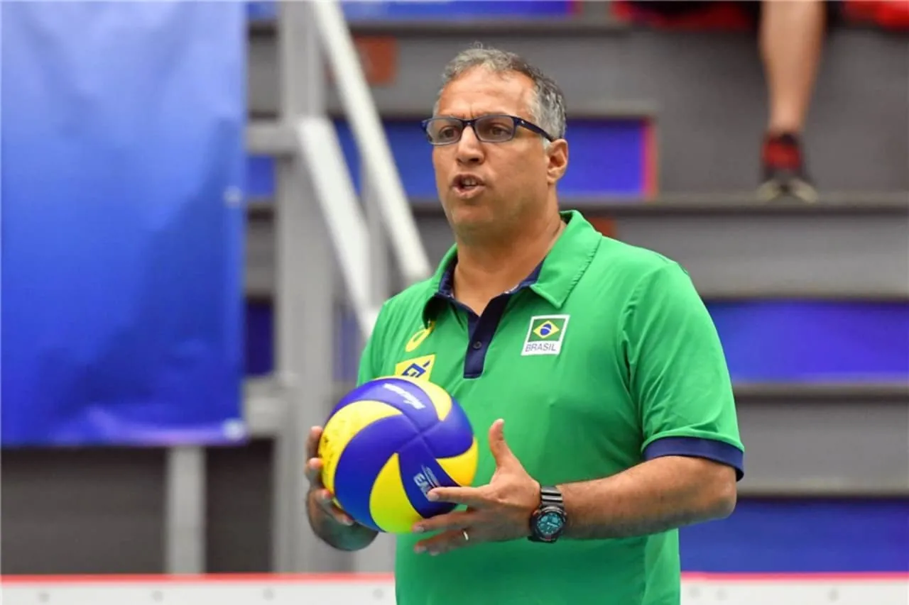 Suzano Vôlei anuncia técnico Nery Tambeiro para temporada 2026/27