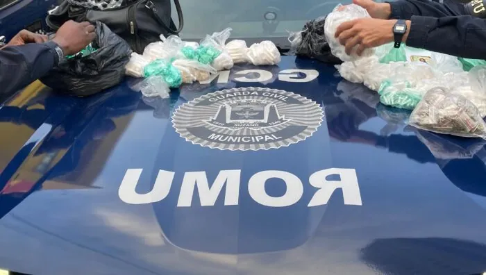 GCM de Suzano apreende 35 kg de drogas e prende suspeito