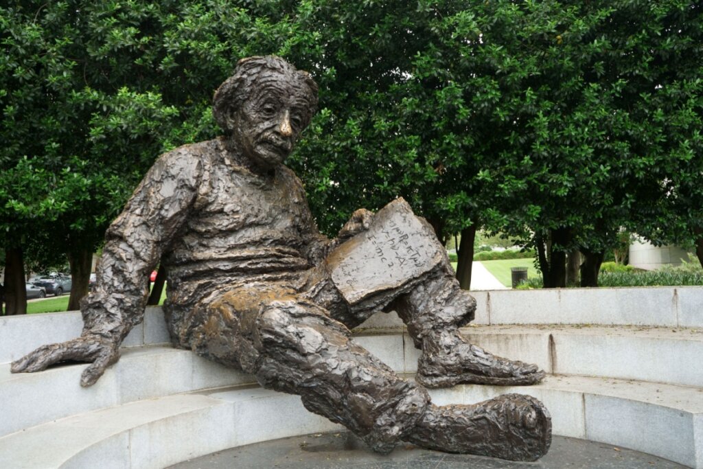 5 frases de Albert Einstein para refletir e se inspirar nesta terça-feira