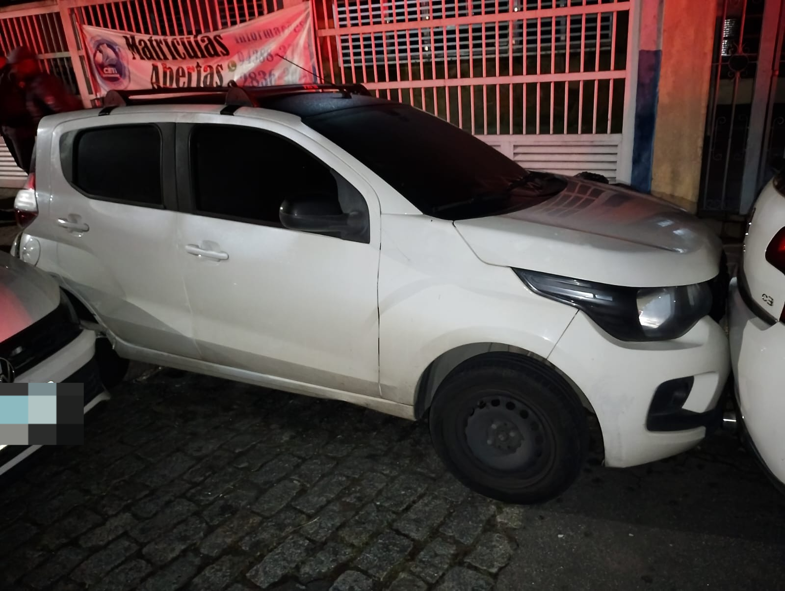Motorista é preso por dirigir embriagado e bater em carros estacionados em Mogi das Cruzes