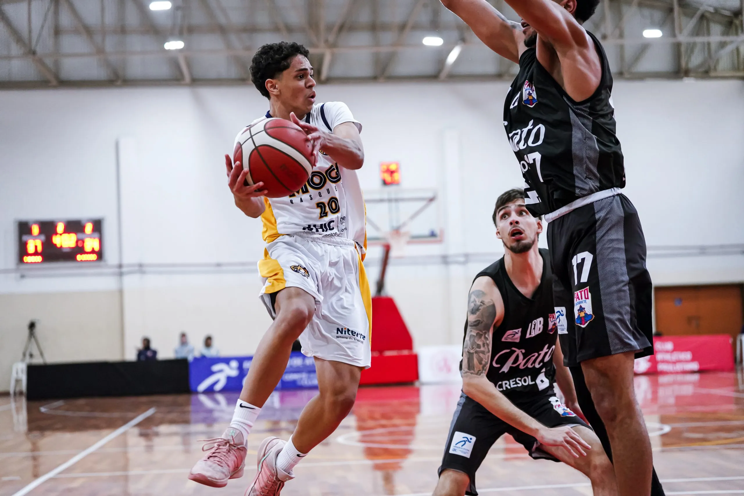 Mogi Basquete perde para o Pato na estreia da segunda etapa da LDB
