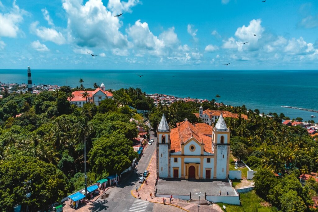Recife e Olinda: veja dicas de passeios culturais, praias, gastronomia e hospedagem