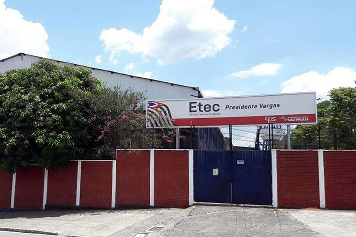 Funcionários das Etecs de Mogi, Suzano, Itaquá, e Poá entram em greve nesta terça-feira (15)