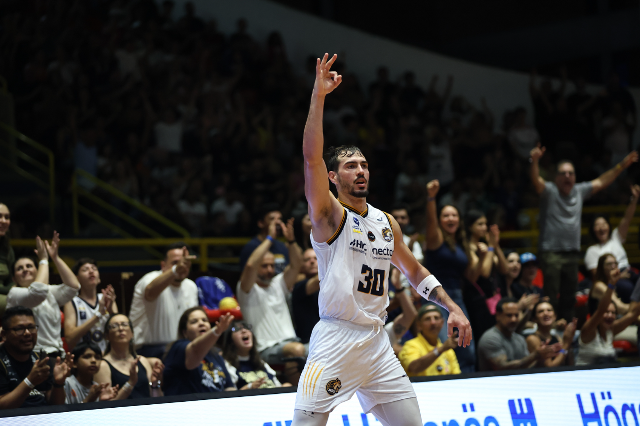 Mogi Basquete vence o Franca por 92 a 60 e fica a uma vitória do título paulista