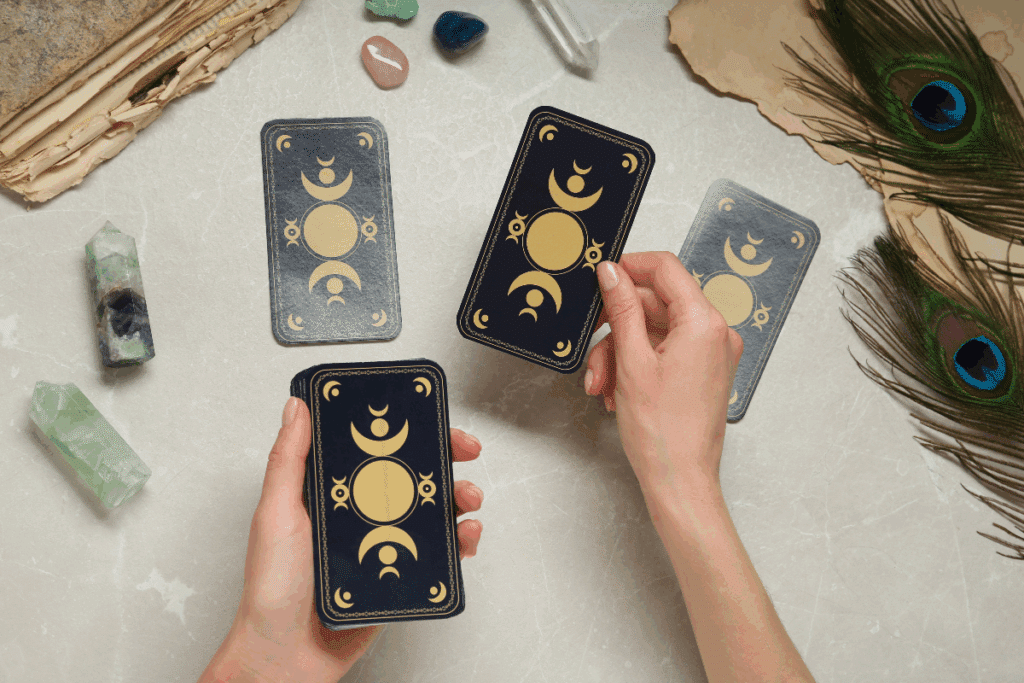 Outubro é mês de reflexão: tarot pode ajudar a repensar decisões nos últimos meses do ano